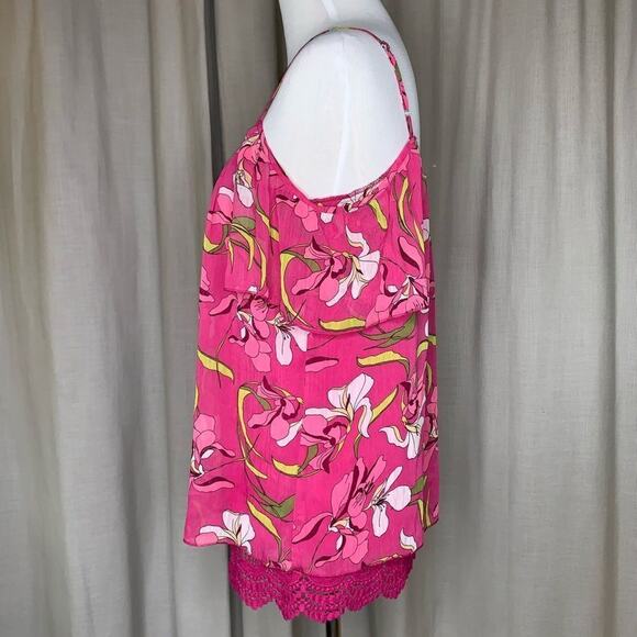 Kut From the Kloth Elsie Cold Should Lace Trim Top - Picture 5 of 9